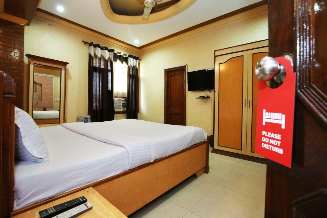 Capital O 10990 Hotel Gobind Regency Zirakpur Kültér fotó